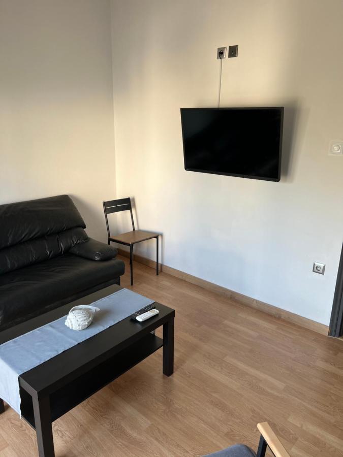 Above Apartments Near The Airport أرتيميدا المظهر الخارجي الصورة